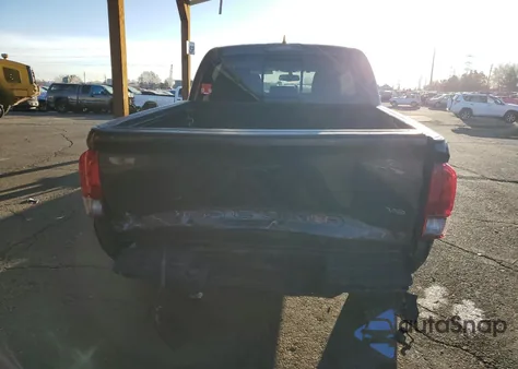 2017 Toyota Tacoma Double Cab z USA, uszkodzony, nr VIN 3TMCZ5AN4HM052833